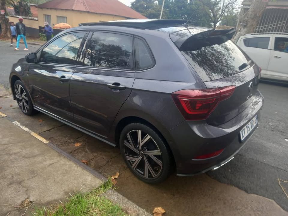2024 VW Polo 9 TSI 1.0 Rline, Grey 23000kms Service History Sunroof, Leather seat,