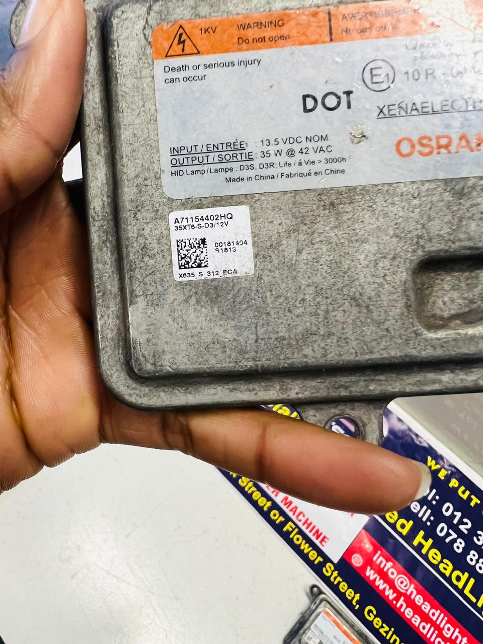 Land Rover Discovery Sport left and right side headlight ballast/module - Private Seller Land Rover Discovery Sport left and right side headlight ballast/module - Private Seller