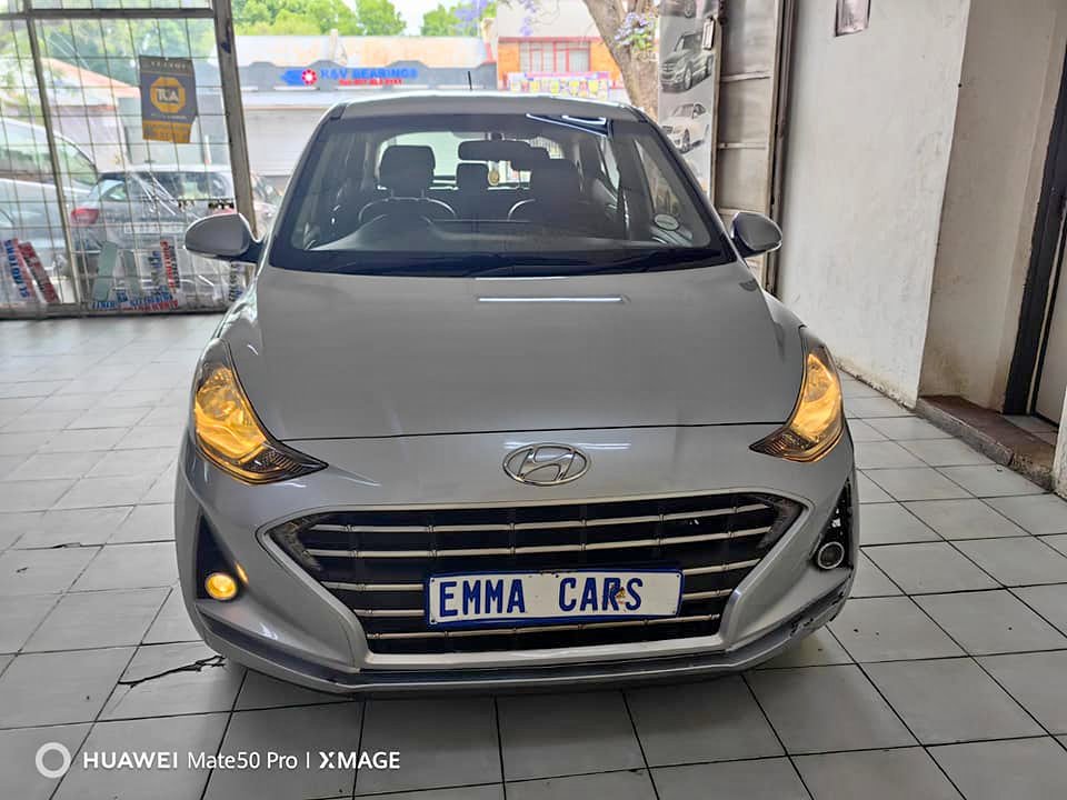 2021 Hyundai i10 Grand 1.2 Hatchback service book