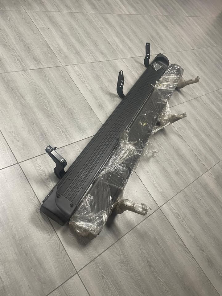 Toyota Hilux Double Cab Side Steps - Private Seller