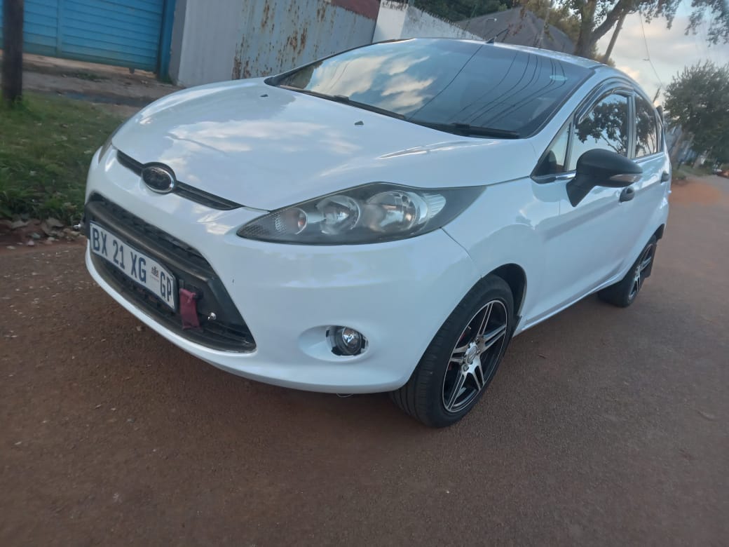 Used 2012 Ford Fiesta 5-door 1.6 Ambiente - Private Seller