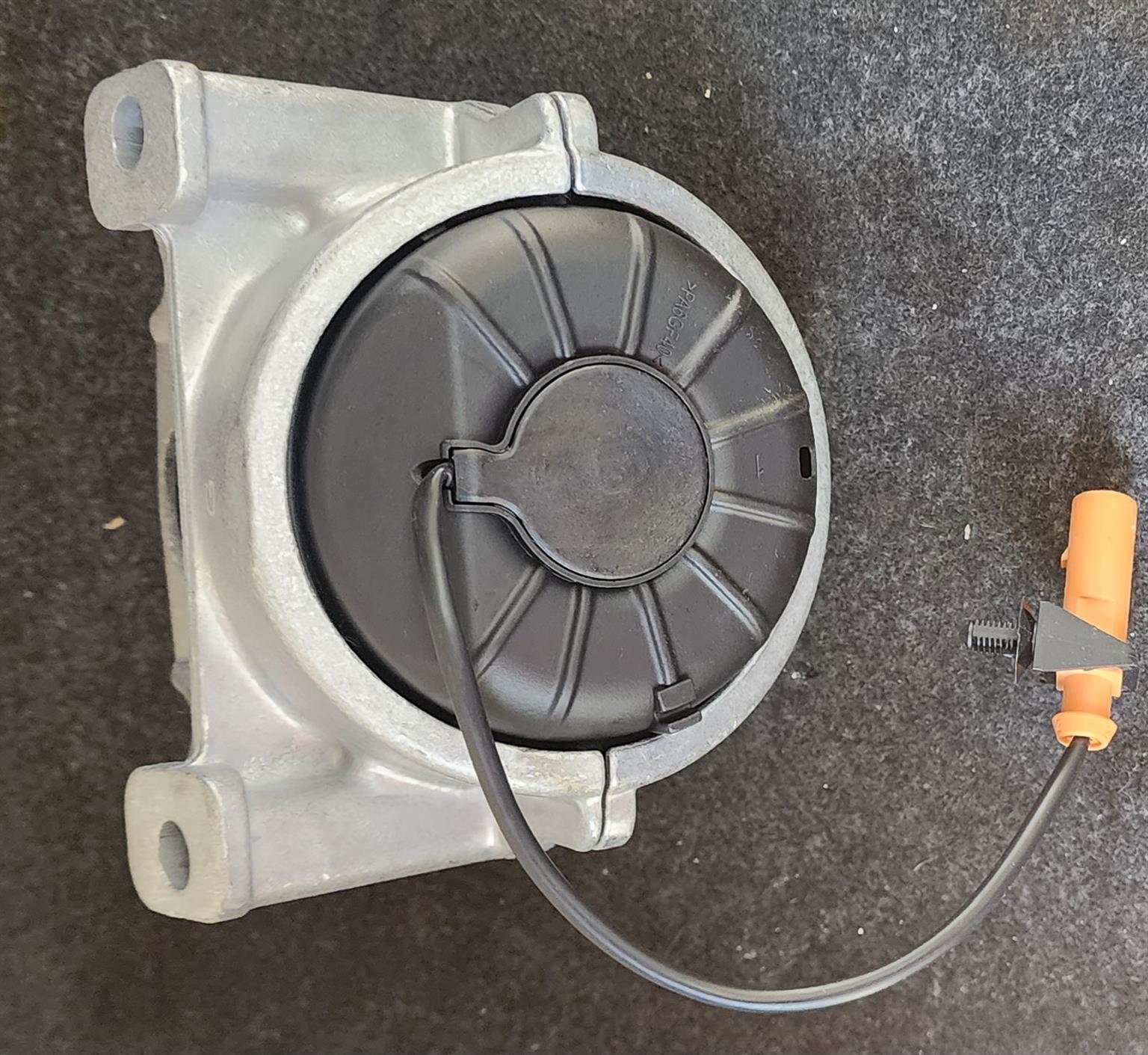 Audi a4 b8 engine mounting - Private Seller