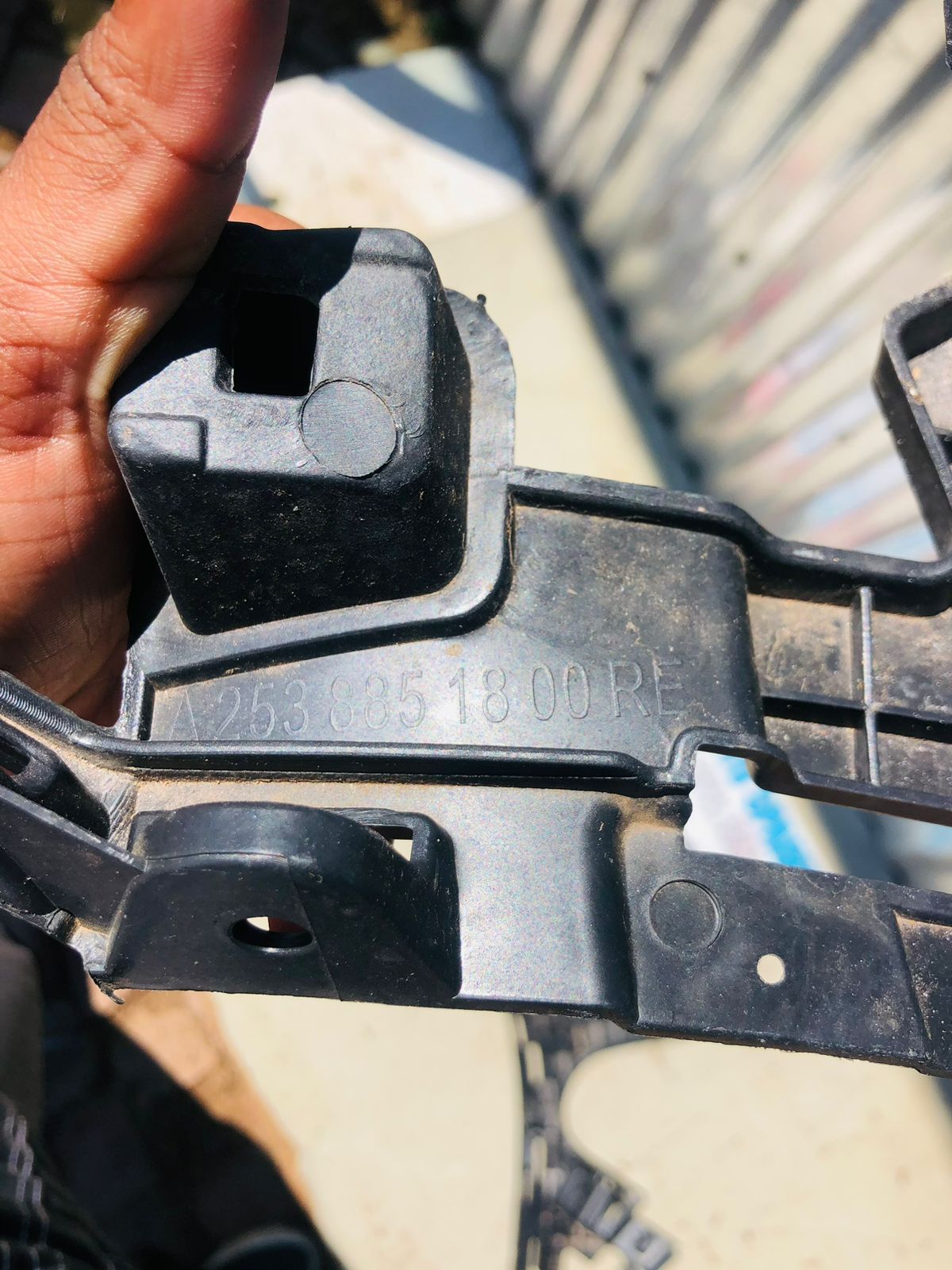 Mercedes Benz GLC X253 left & right bumper brackets - Private Seller Mercedes Benz GLC X253 left & right bumper brackets - Private Seller