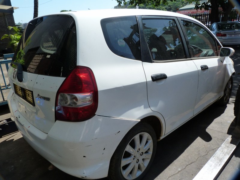 Honda Jazz 1.4i DSI AT - White - 2007 STRIPPING FOR SPARES - Private Seller Honda Jazz 1.4i DSI AT - White - 2007 STRIPPING FOR SPARES - Private Seller