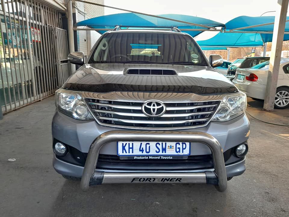 2015 TOYOTA FORTUNER 2.5 D4D 4X2 AUTOMATIC DSG