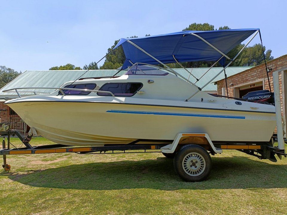 BEAUTIFUL INTERCEPTOR 160 WITH 60Hp MERCURY BIGFOOT MOTOR AND EXTRAS ...