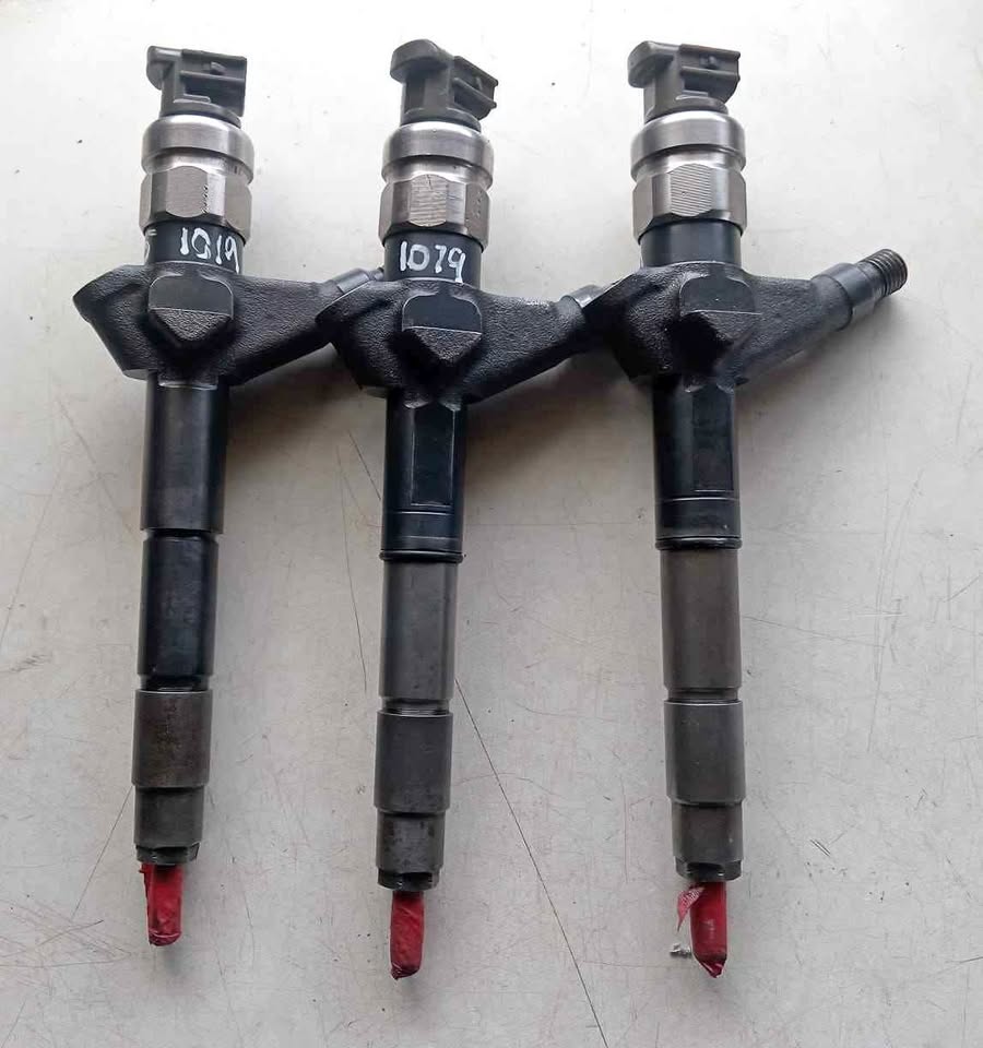 Nissan np300 yd25 injectors