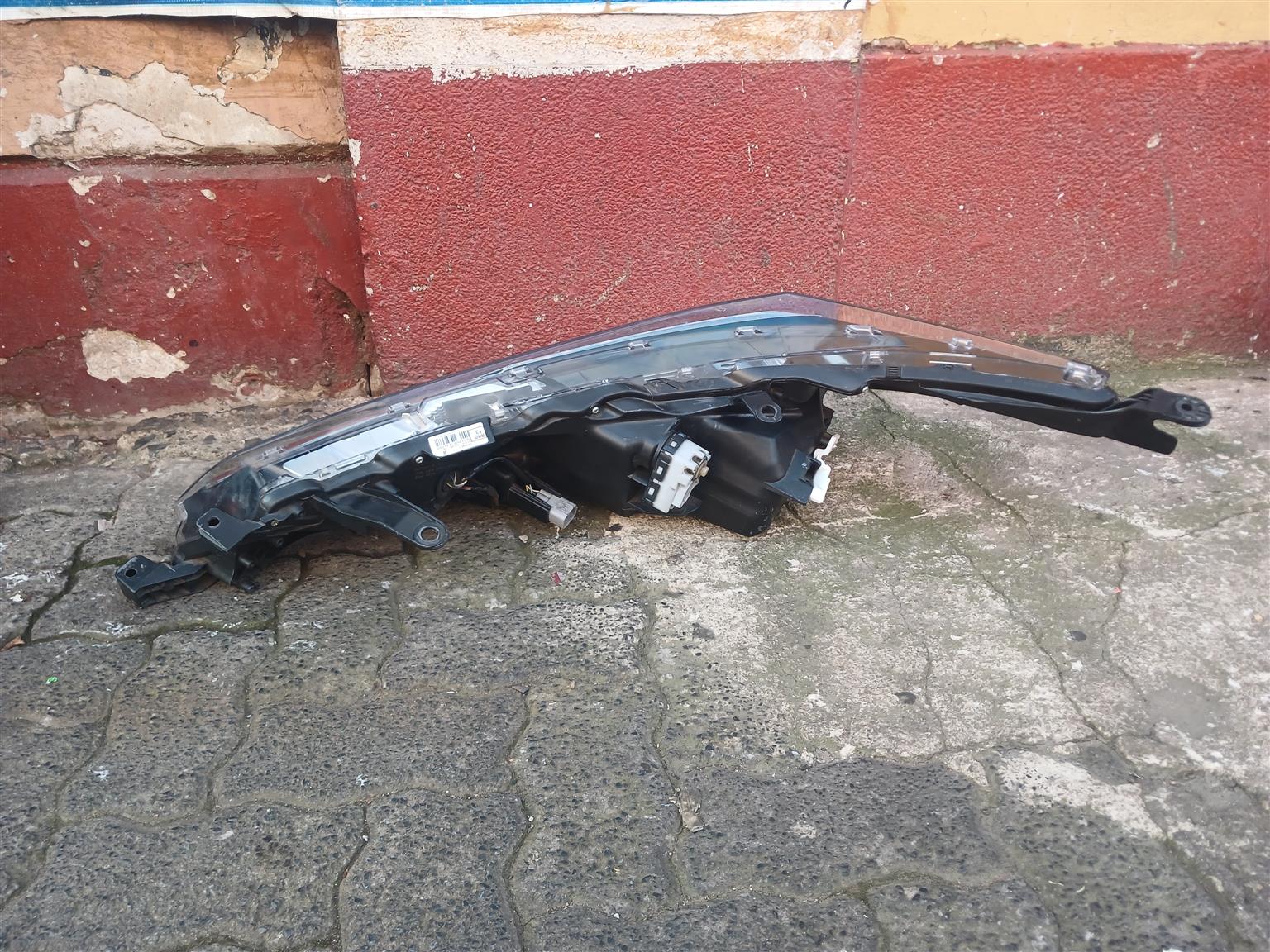 TOYOTA COROLLA PRESTIGE HEADLIGHT RIGHT SIDE FROM 2024-2026 MODEL - Private Seller TOYOTA COROLLA PRESTIGE HEADLIGHT RIGHT SIDE FROM 2024-2026 MODEL - Private Seller