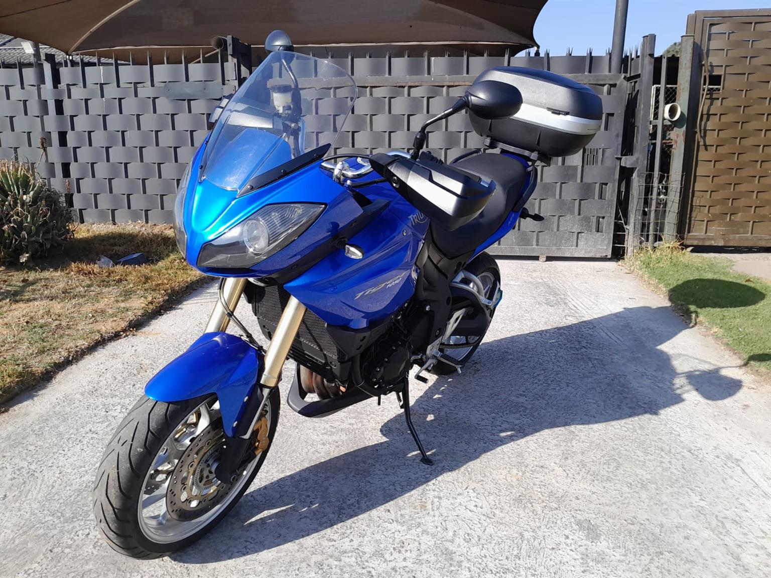 Used Triumph Tiger 1050 - Private Seller