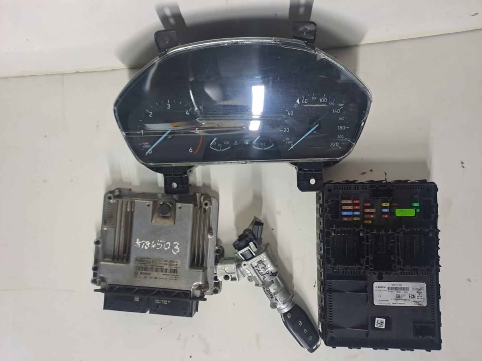 Ford Fiesta 1.5 TDCI 2018 Lockset Manual - Private Seller Ford Fiesta 1.5 TDCI 2018 Lockset Manual - Private Seller