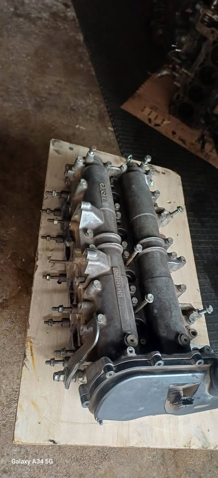 Iveco 3.0 hdi cylinder head complete - Private Seller