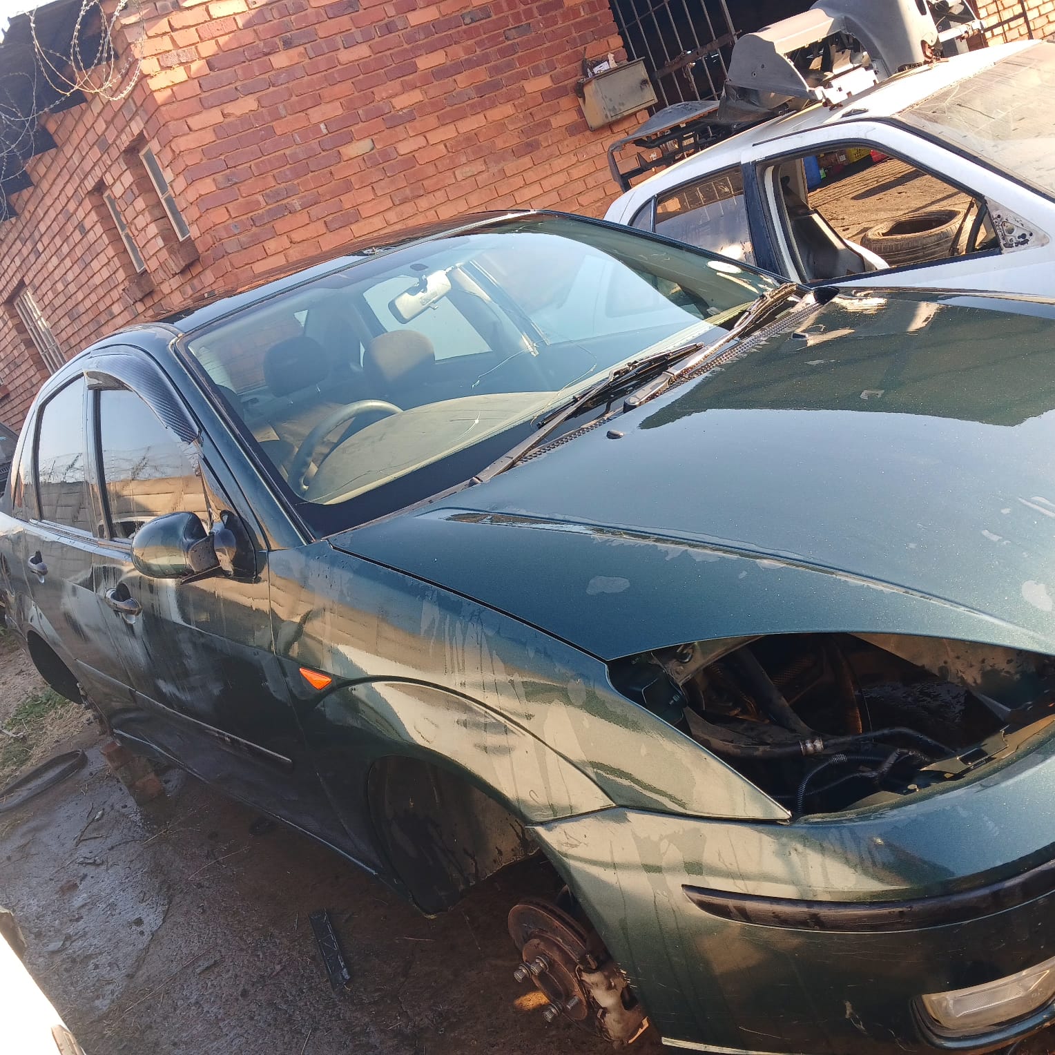 FORD FOCUS16 VALVE 20012 1. 6 FOR STRIPPING CALL FOR INFO - Private Seller FORD FOCUS16 VALVE 20012 1. 6 FOR STRIPPING CALL FOR INFO - Private Seller