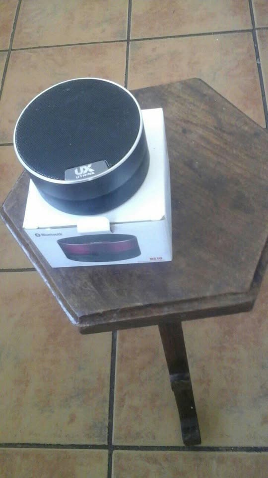 UX Bluetooth Speaker  HS10   Power in  your hand UX Bluetooth Speaker  HS10   Power in  your hand