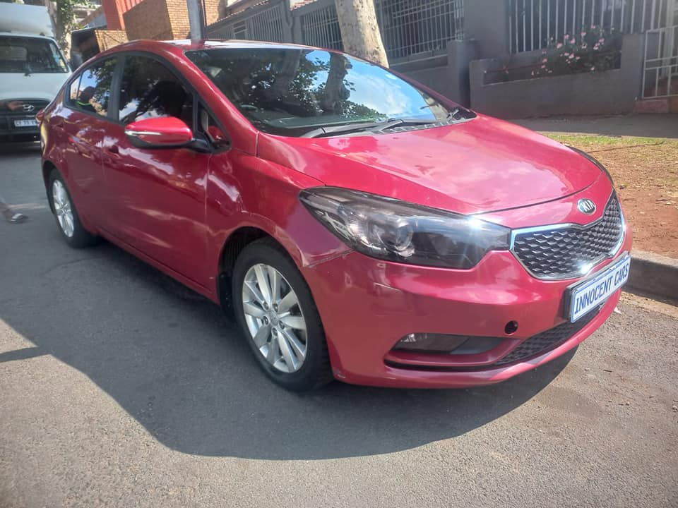 2013 KIA CERATO 2.0 PETROL, AUTOMATIC, MAROON COLOR, MILEAGE 90000KMS, LEATHER SEATS.