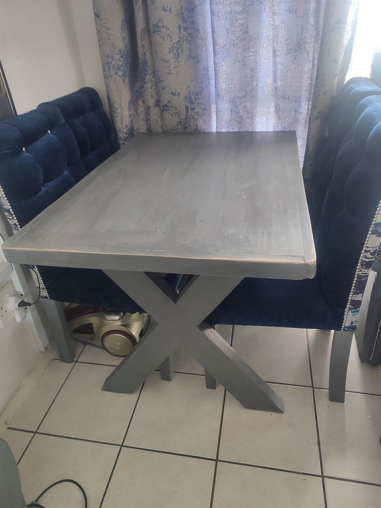 High quality 4 chair table set for just R4500 High quality 4 chair table set for just R4500