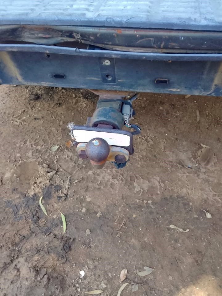 Used Toyota Hilux Tow Bar for Sale - Private Seller Used Toyota Hilux Tow Bar for Sale - Private Seller
