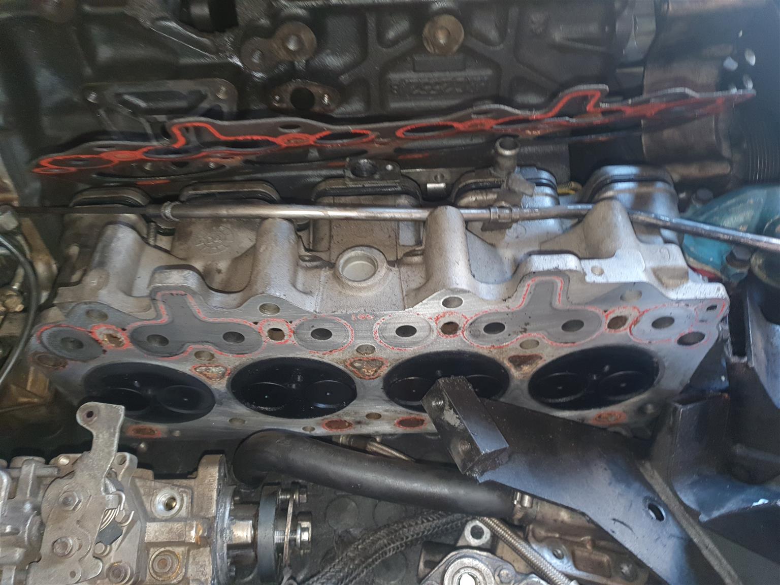 LAND ROVER DEFENDER 300TDI CYLINDER HEAD LAND ROVER DEFENDER 300TDI CYLINDER HEAD