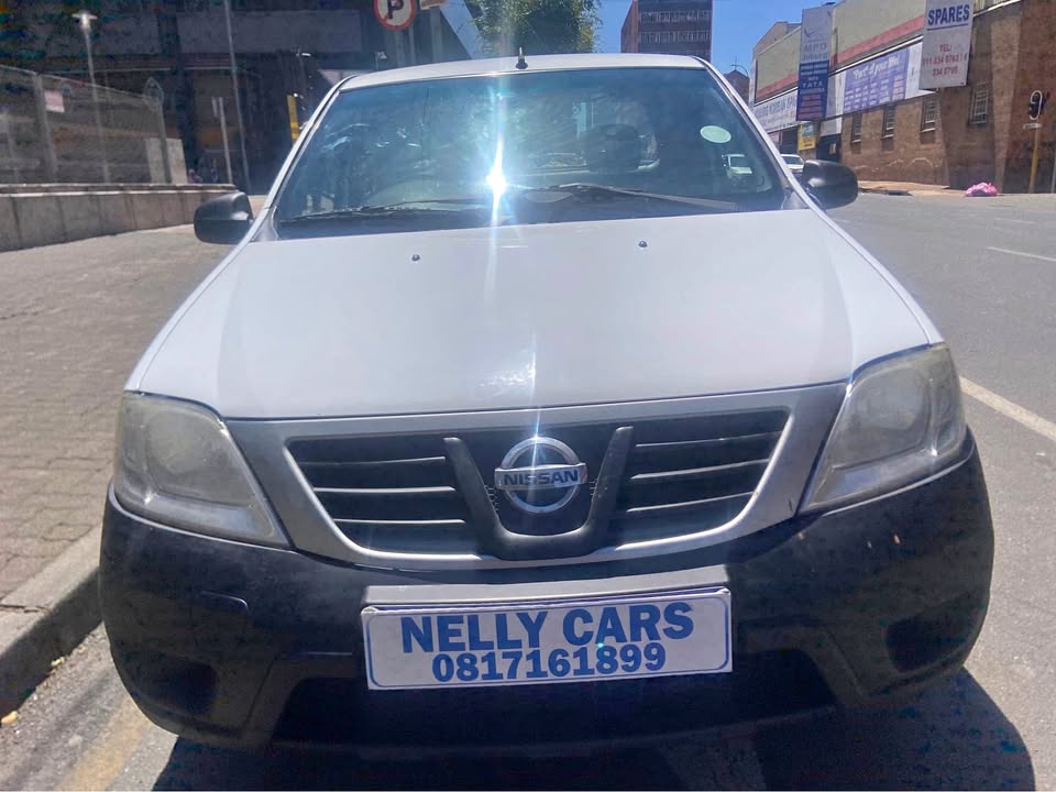 2016 Nissan NPkm