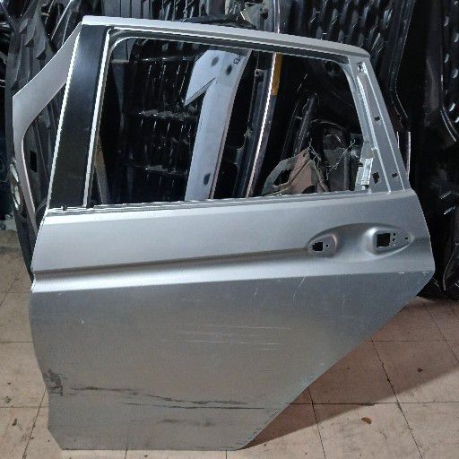 Honda wrv door - Private Seller Honda wrv door - Private Seller
