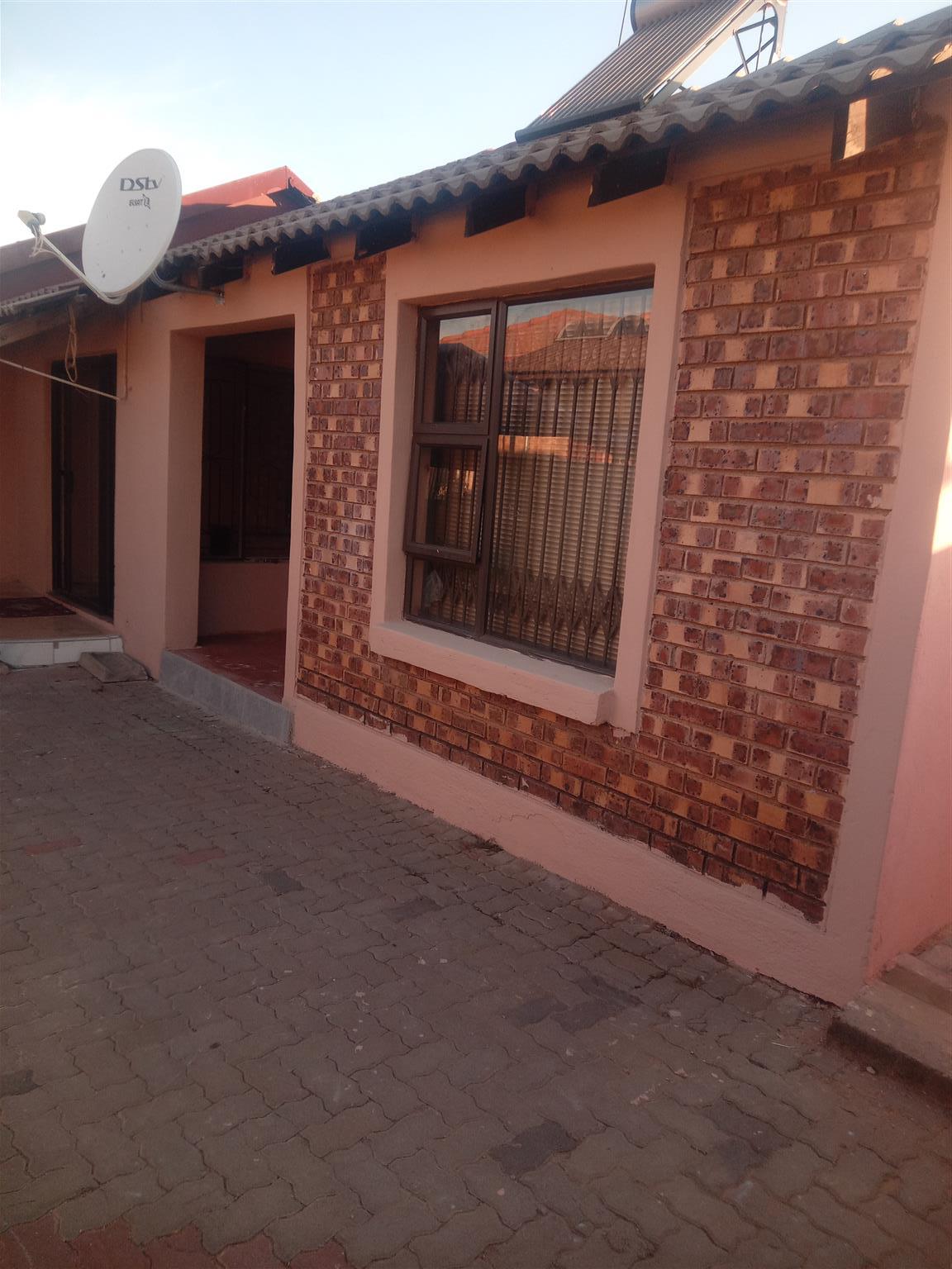 Beautiful house for a beautiful family in Danville Ext 3 /Westview.dt ...