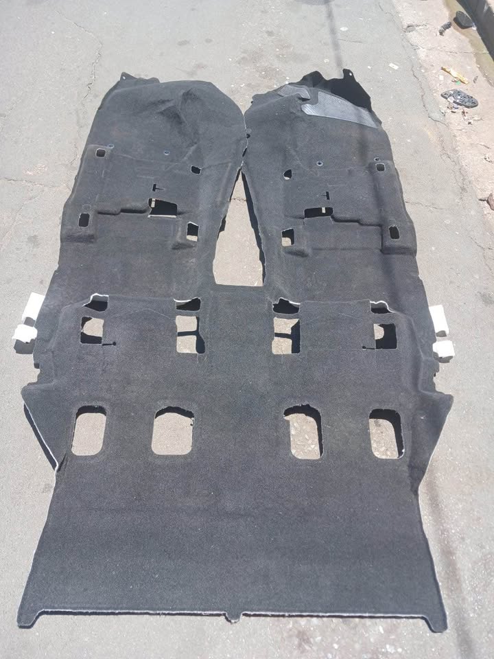 Floor Mat for Toyota Land Cruiser 2024 - Private Seller