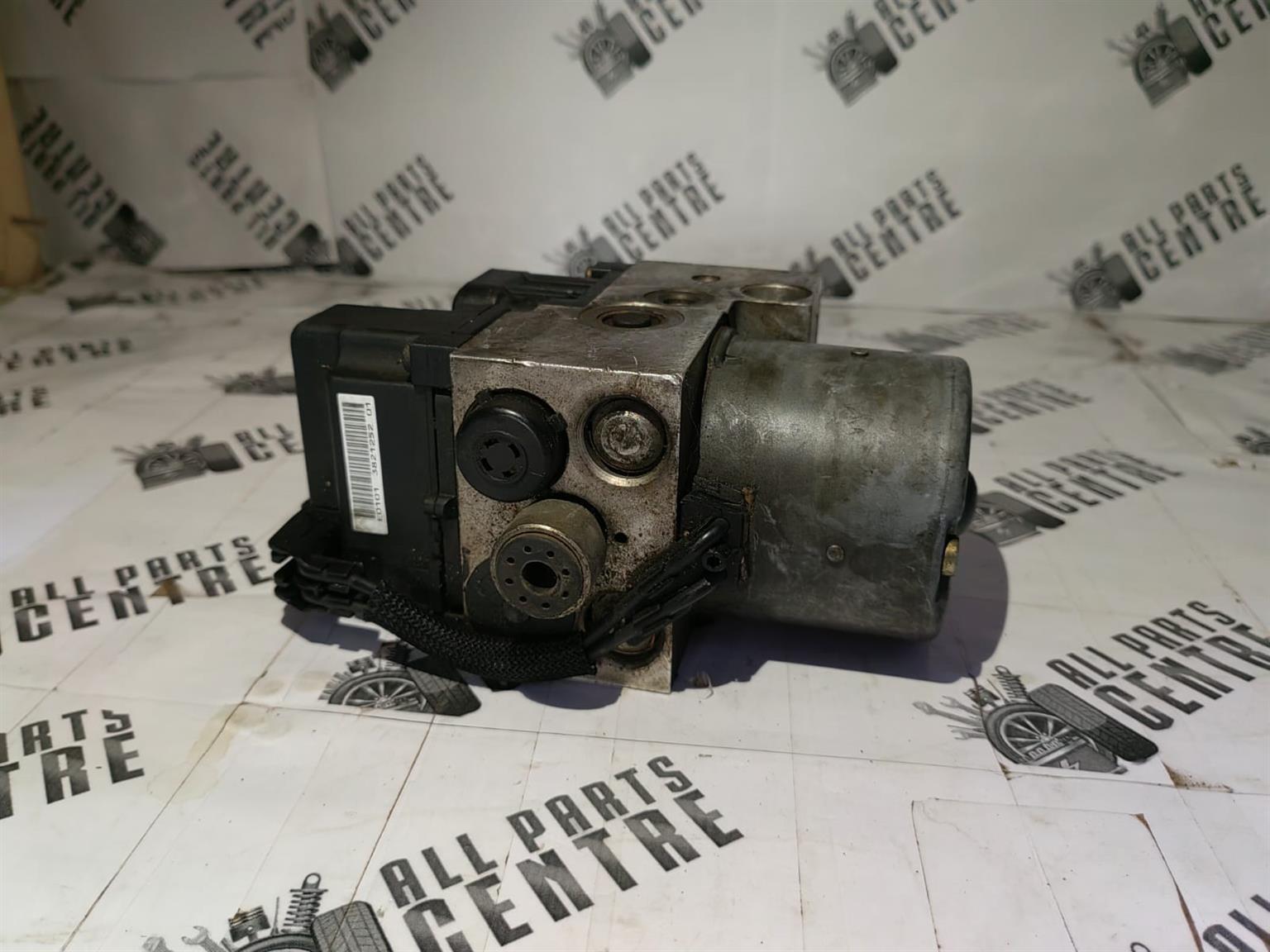 Nissan Np300 Hardbody ZD30 ABS pump for sale – Used