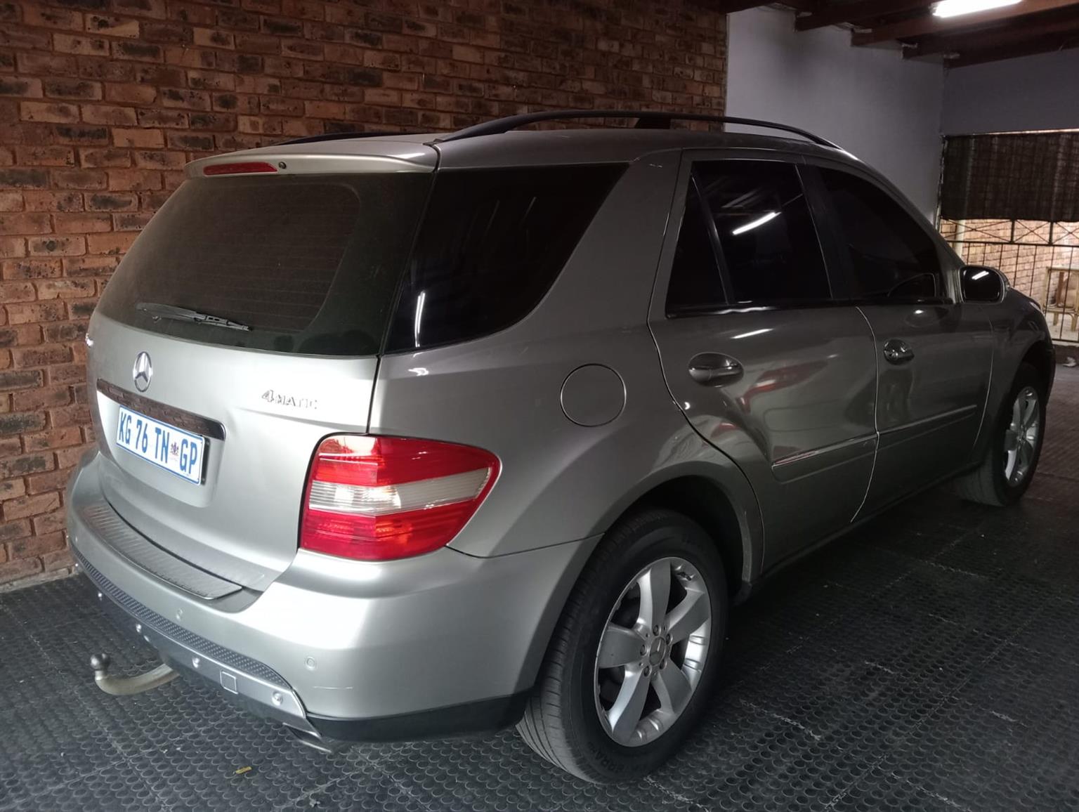 Mercedes Benz ML500 | Junk Mail Marketplace