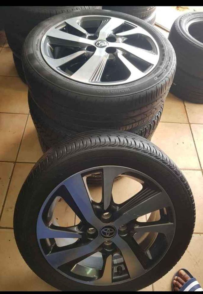Original set of 16 inch Toyota yaris mag | Junk Mail Marketplace