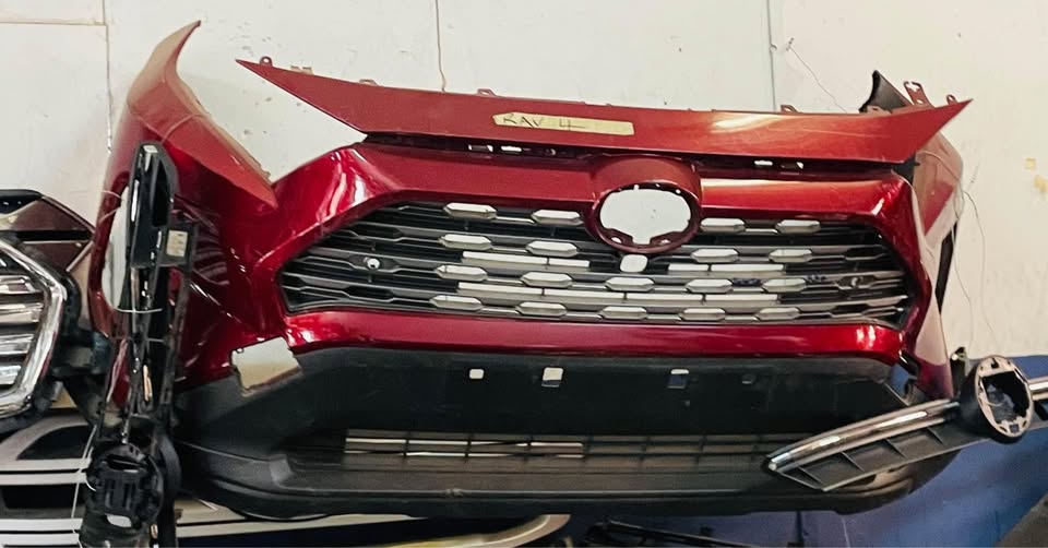 Toyota RAV4 bumper - Private Seller Toyota RAV4 bumper - Private Seller