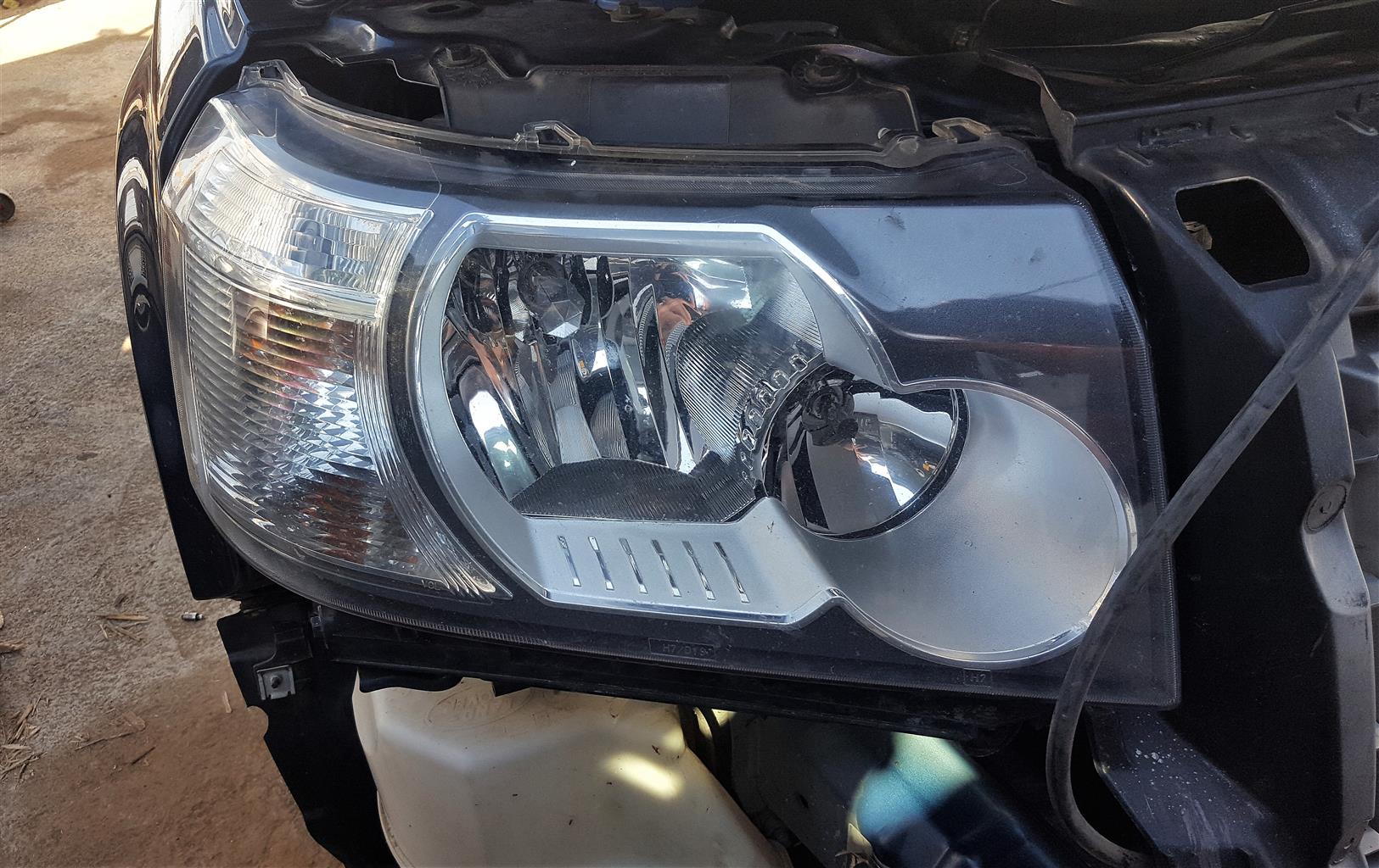 Land Rover Freelander 2 Headlight for sale | Auto EZI - Private Seller Land Rover Freelander 2 Headlight for sale | Auto EZI - Private Seller