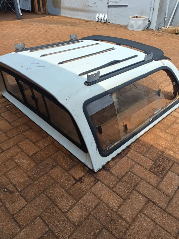 Mitsubishi rodeo canopy - Private Seller