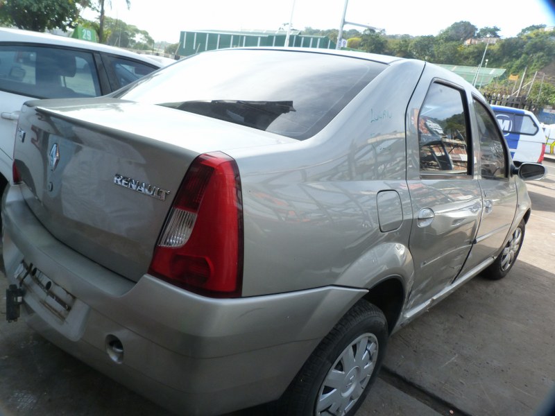 Renault Logan 1.6 Manual K7M Silver - 2009 SPARESBOYZ STRIPPING FOR SPARES - Private Seller