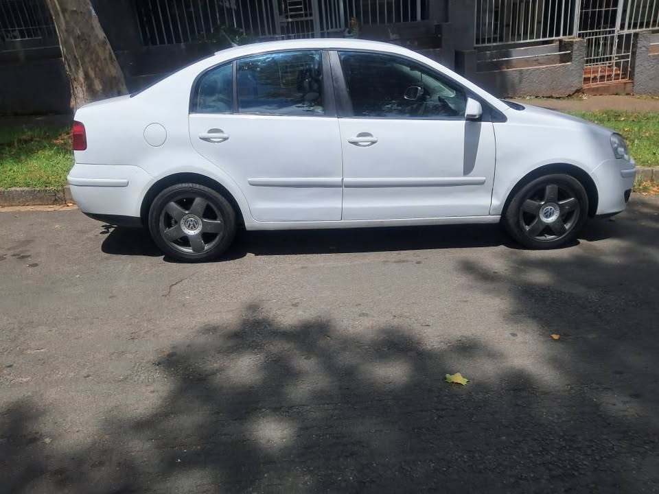 Volkswagen polo Classic 1.6 Sedan 2024 for sale