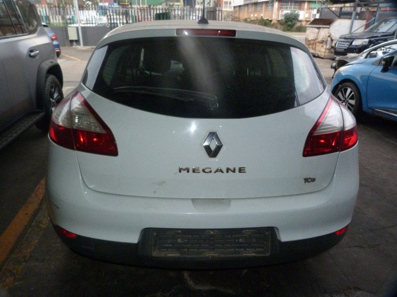 Renault Megane III 1.4 TCe Manual H4J White - 2012 SPARESBOYZ STRIPPING FOR SPAR - Private Seller