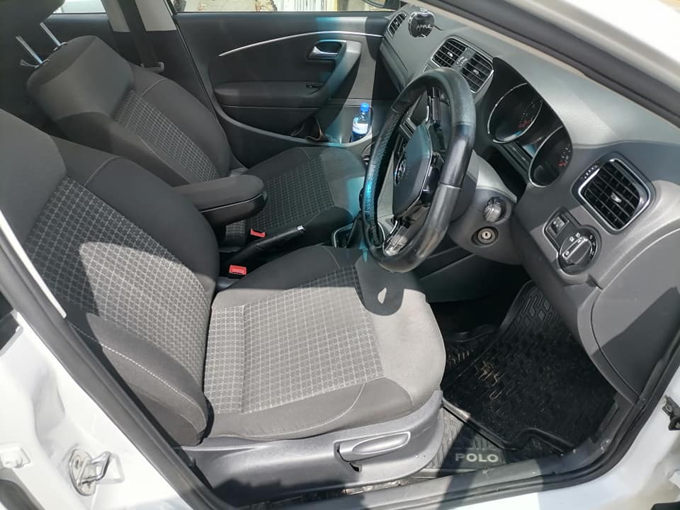 2018 Volkswagen TSI 1.2 Comfortline Sunroof with a Nice interior