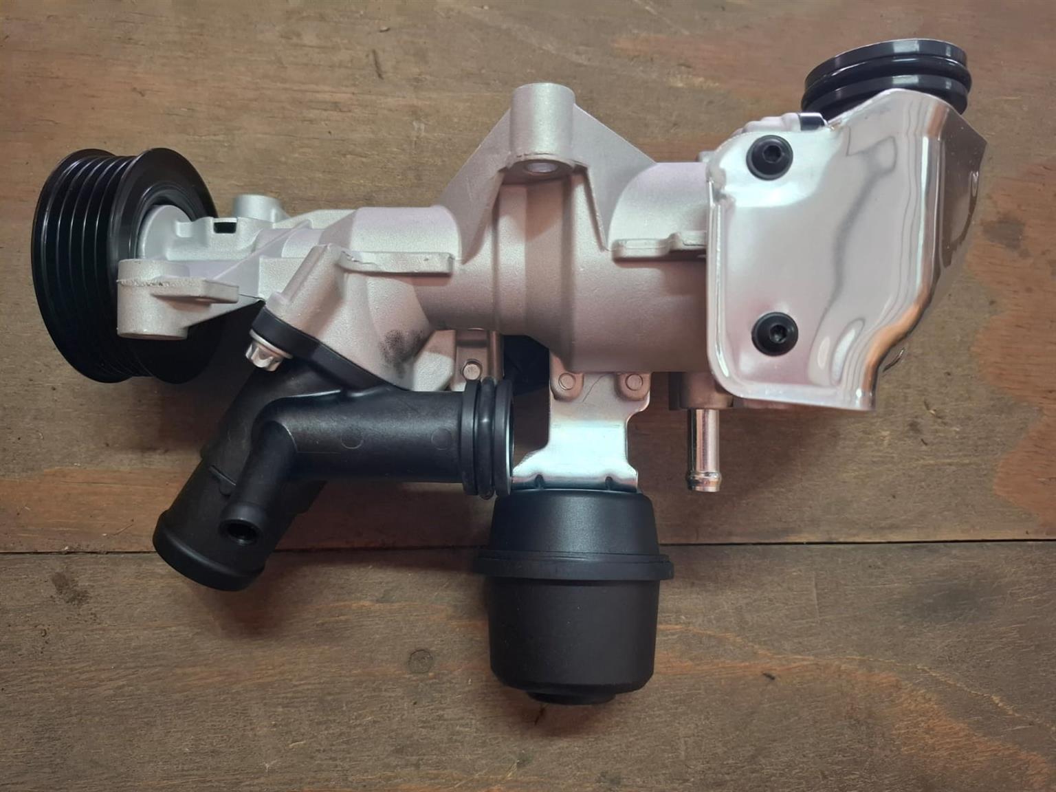Mercedes W176 M270 Water Pump A200 A180 2016 - For Sale