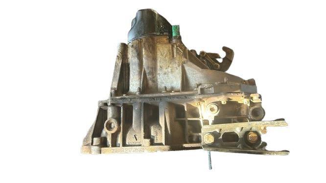 RENAULT CLIO 2 MANUAL TRANSMISSION GEARBOX (1998-2005) - Private Seller RENAULT CLIO 2 MANUAL TRANSMISSION GEARBOX (1998-2005) - Private Seller