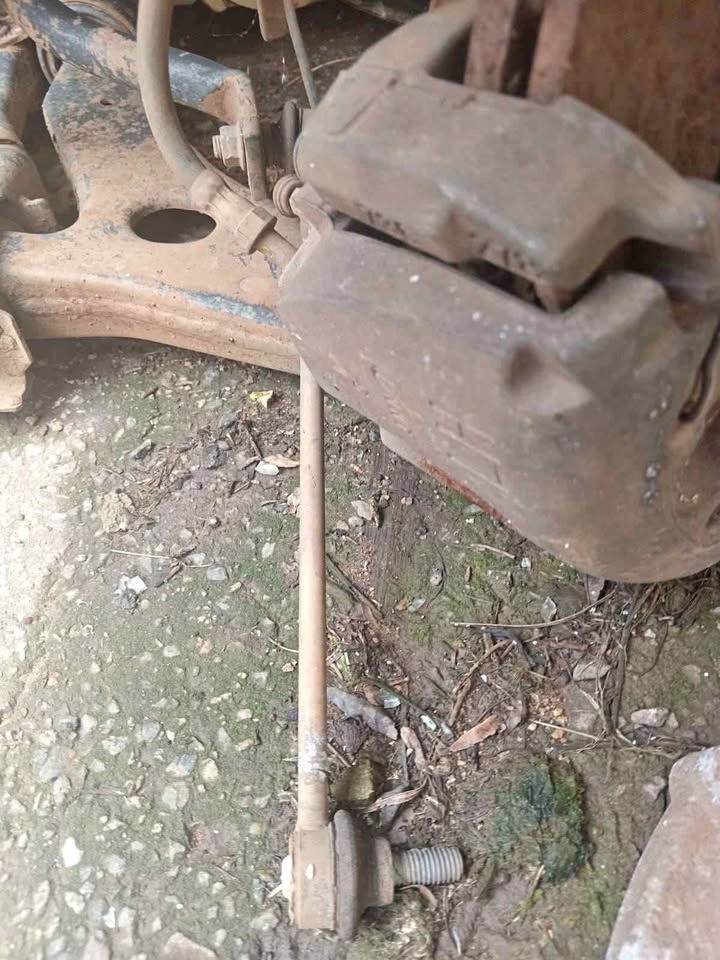 Ford focus 2.0 left front brake caliper selling for R750 - Private Seller Ford focus 2.0 left front brake caliper selling for R750 - Private Seller
