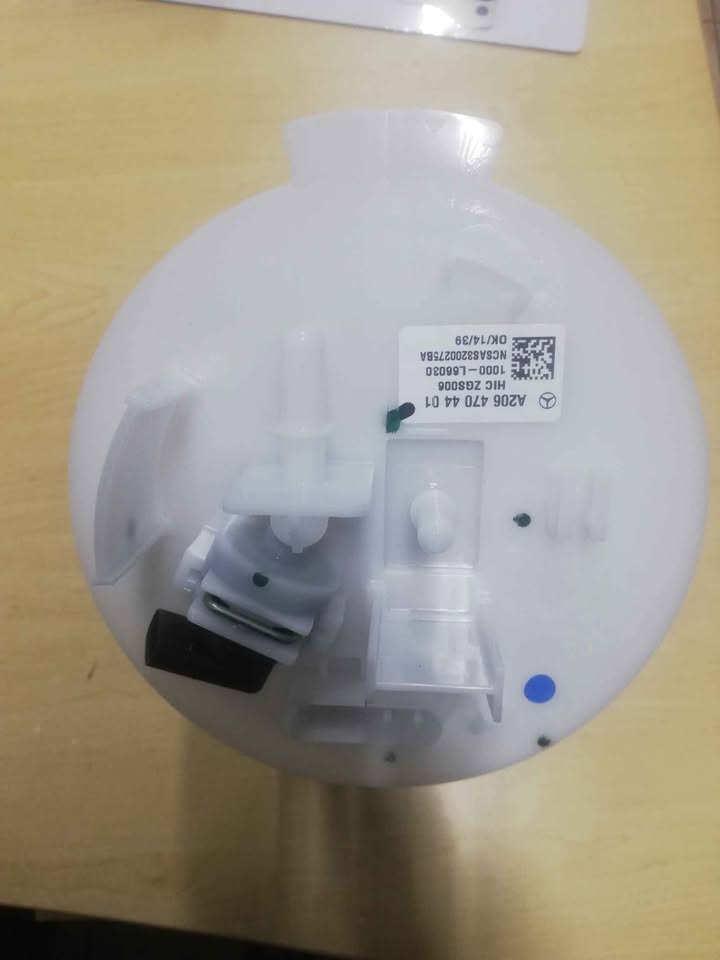 Brand New Mercedes Benz W206 low pressure fuel pump