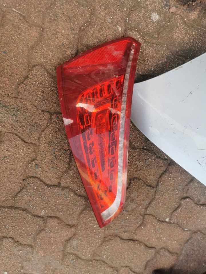Audi Q5 LED taillight 2020 - Private Seller Audi Q5 LED taillight 2020 - Private Seller
