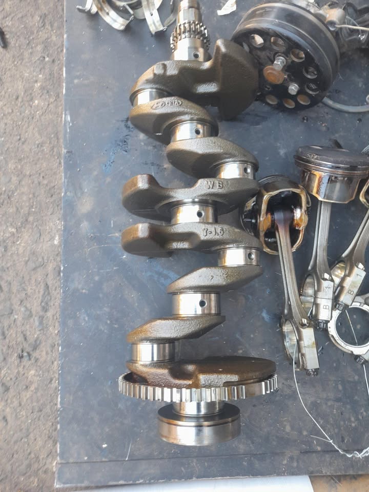 HYUNDAI ACCENT CRANK SHAFT AVAILABLE - Private Seller
