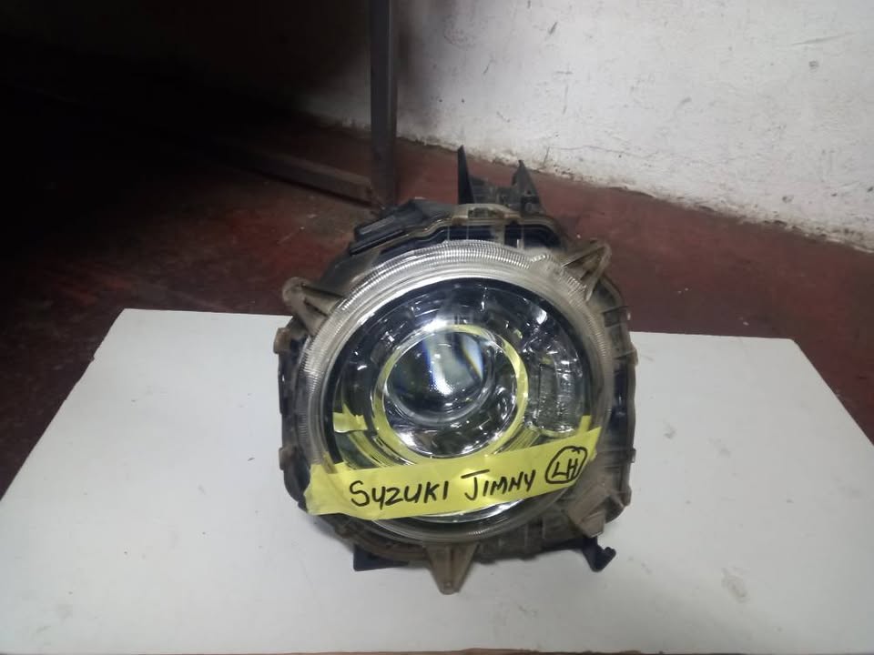 Suzuki Jimny Headlight Left Hand Side - Private Seller Suzuki Jimny Headlight Left Hand Side - Private Seller