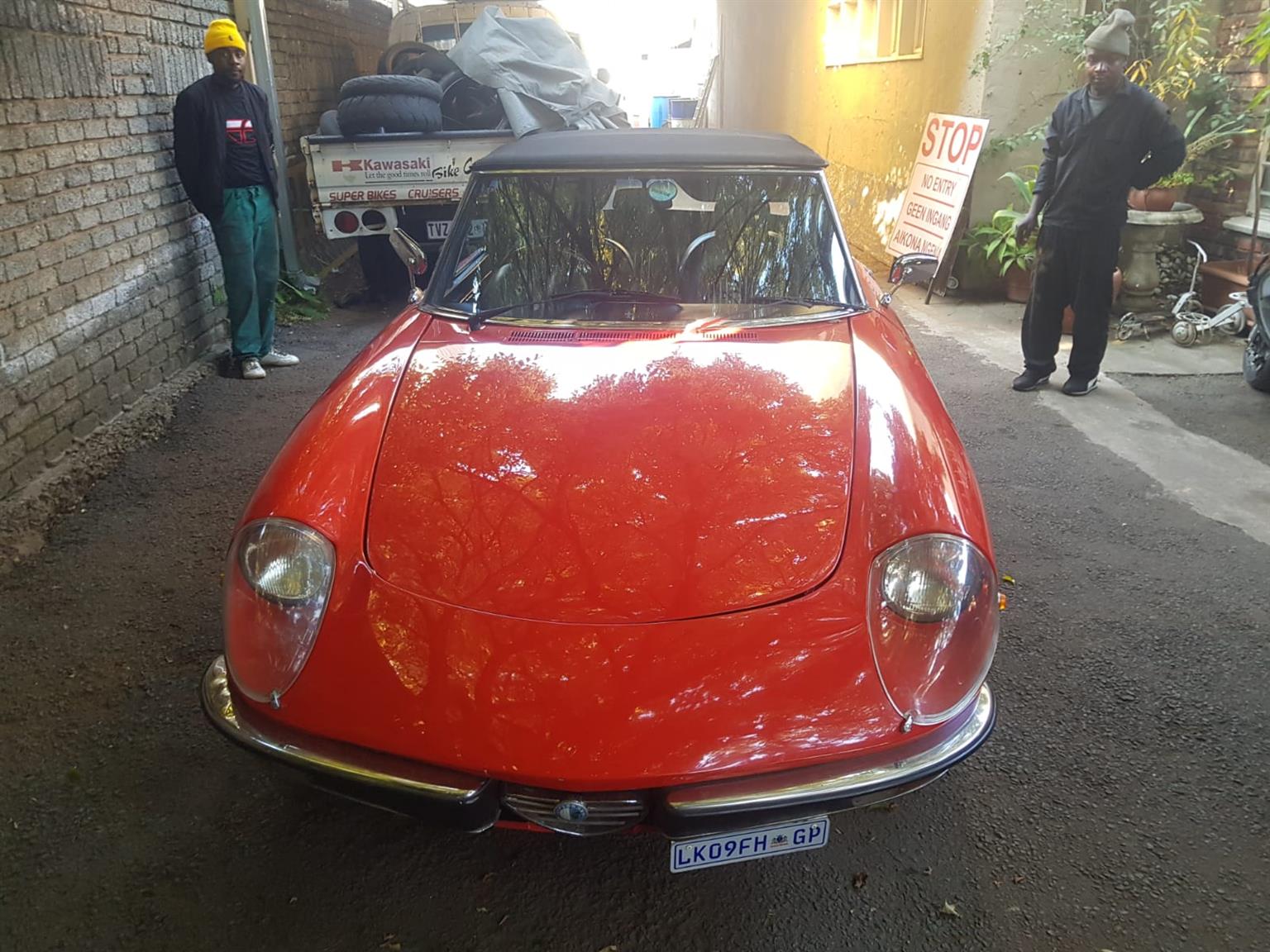 Alfa Romeo Spider 2000L RHD