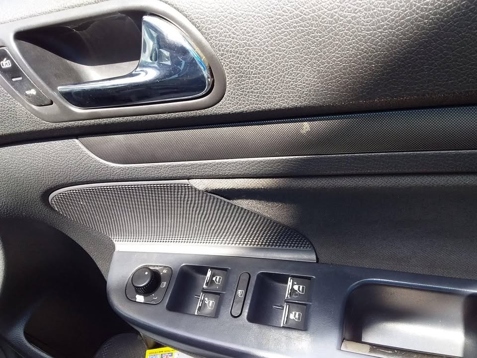 2005 model VW Golf 5 comfort line manual