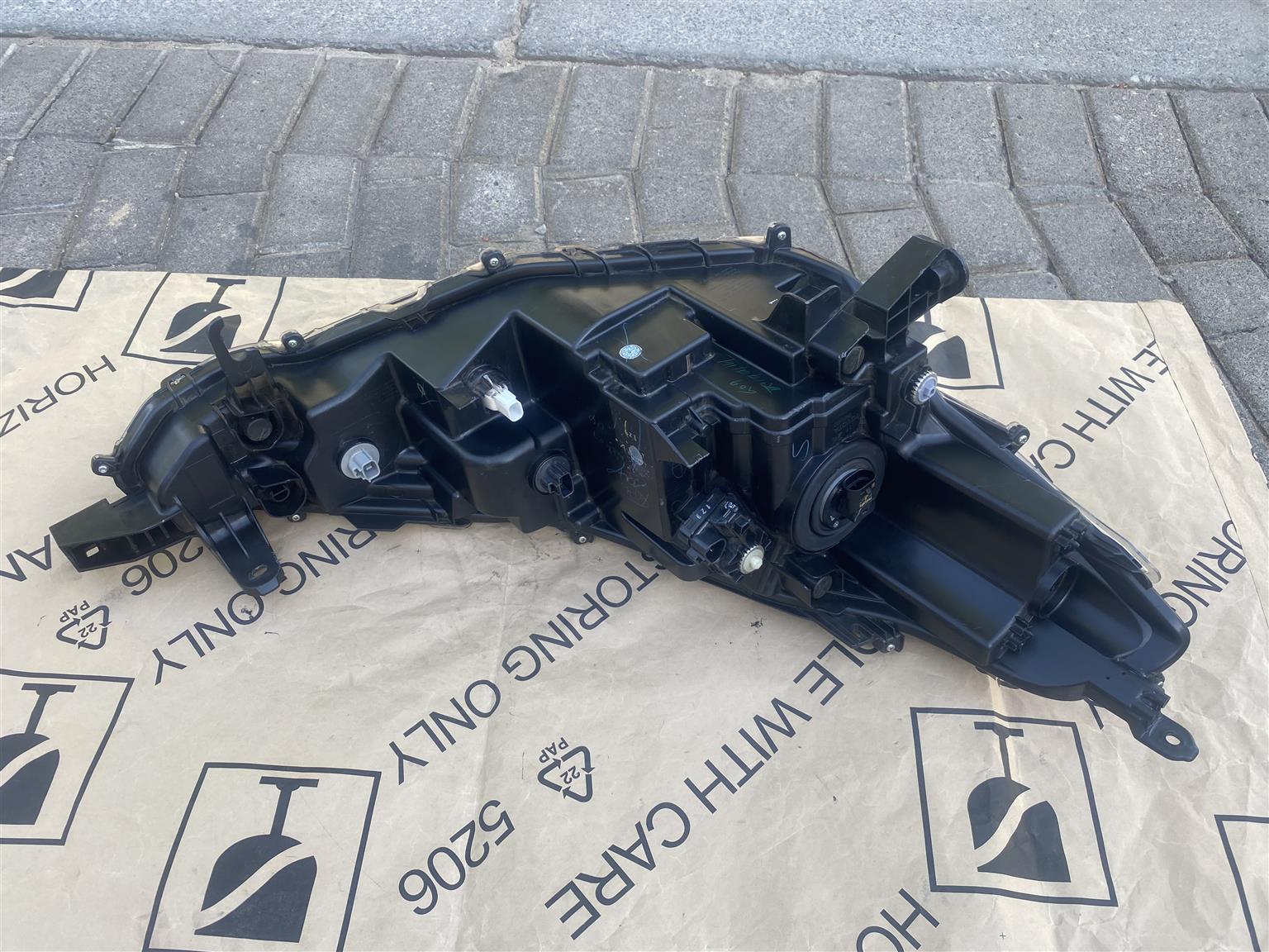 2024 TOYOTA COROLLA CROSS HALOGEN HEADLIGHT LEFT SIDE FOR SALE