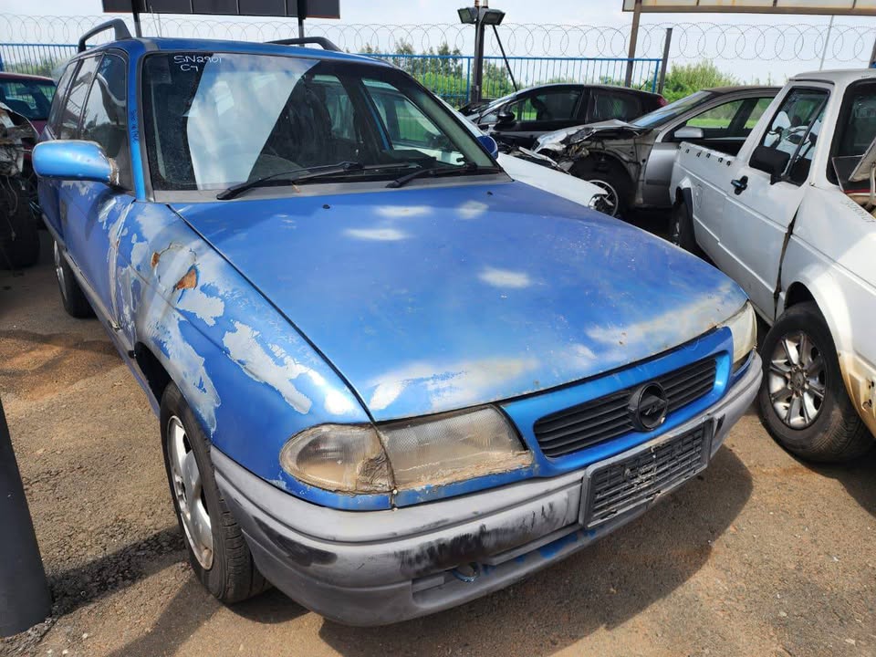 Opel Astra F Estate Stripping For Spare Parts - Private Seller Opel Astra F Estate Stripping For Spare Parts - Private Seller