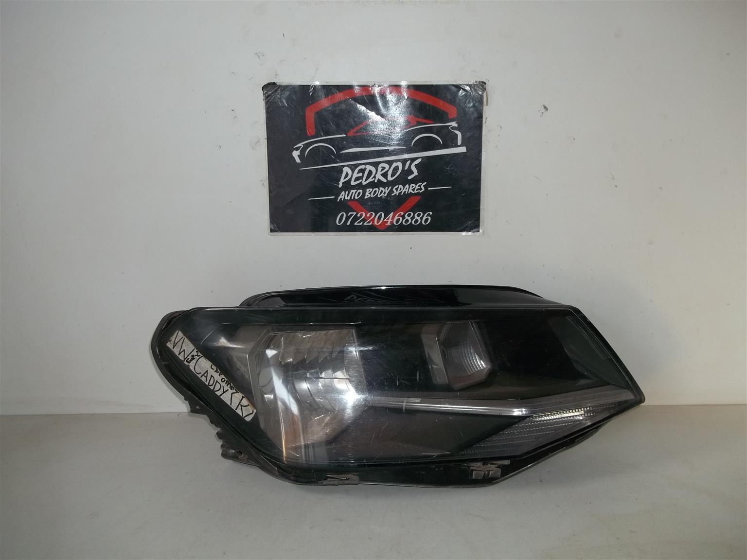 VW Caddy '15-'21 right headlight - Private Seller VW Caddy '15-'21 right headlight - Private Seller