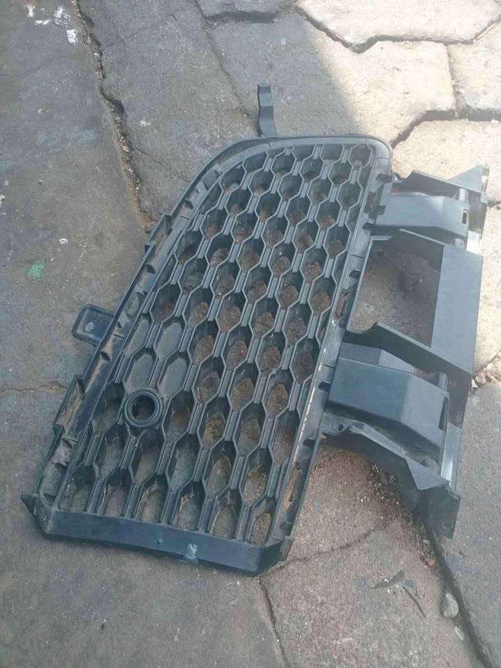 Jaguar X760 2014 Right-side fog cover - Private Seller Jaguar X760 2014 Right-side fog cover - Private Seller