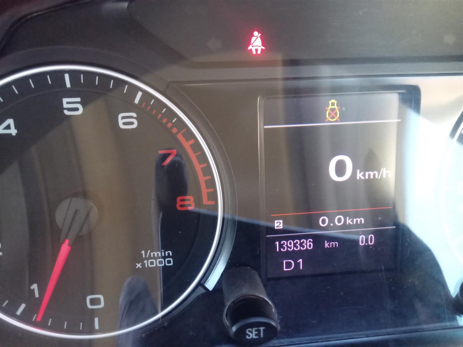 Audi q5 2.0 quattro petrol auto moving papers yes