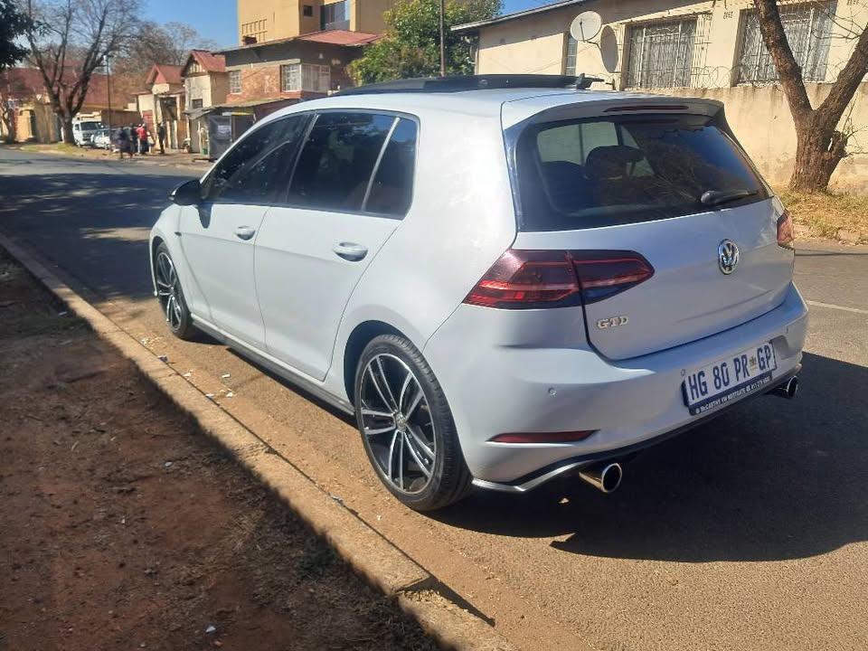 Vw Golf 7 GTD 2.0 2018 Automatic